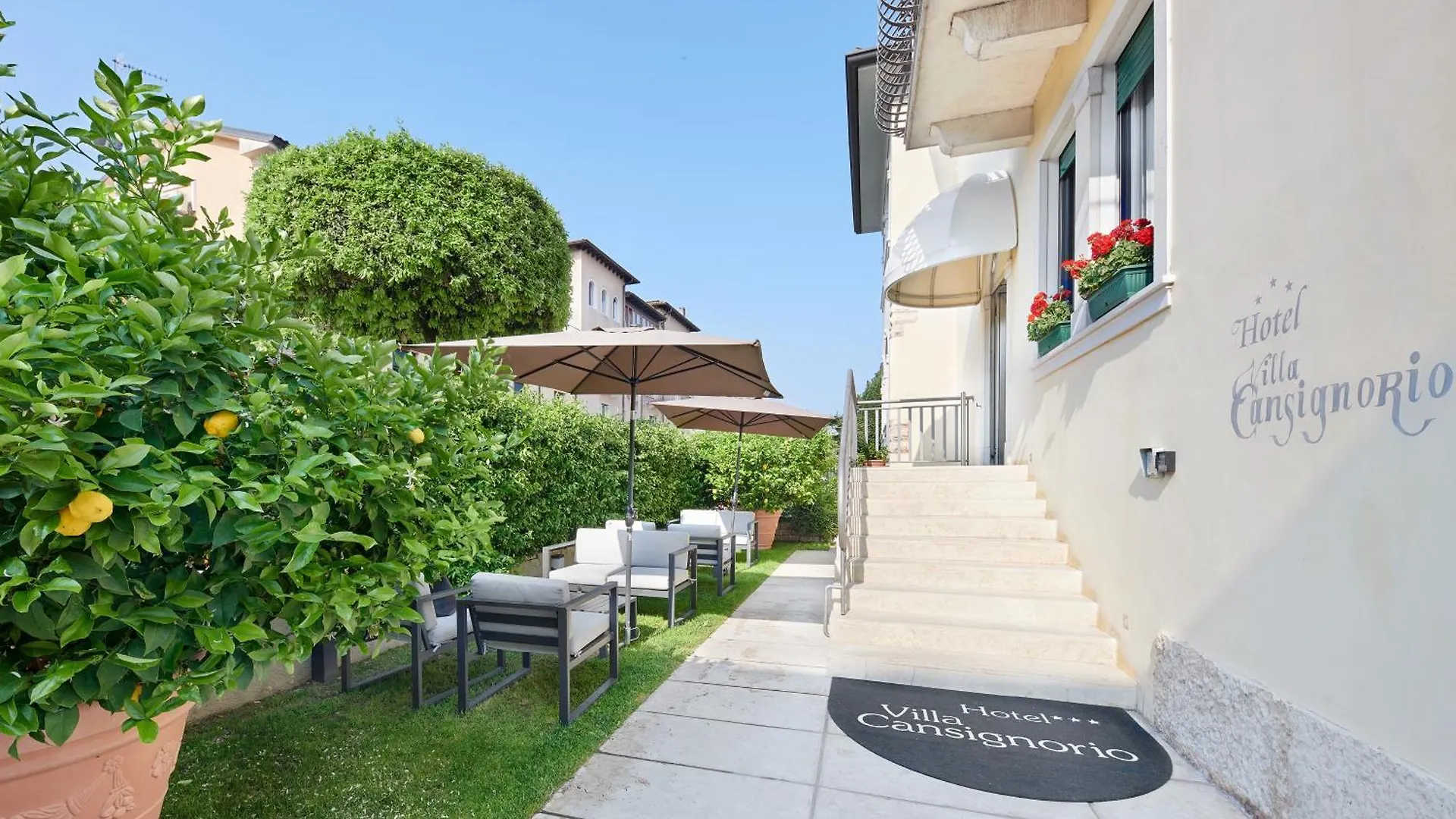 Hotel Villa Cansignorio Lazise 3*,  Italy